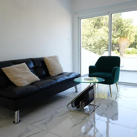 2bd Garden Пафос