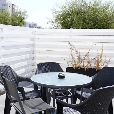 Дом отдыха 2bd Garden Пафос