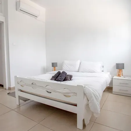 2bd Garden Σπίτι διακοπών *