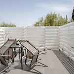 2bd Garden *