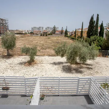 2bd Garden